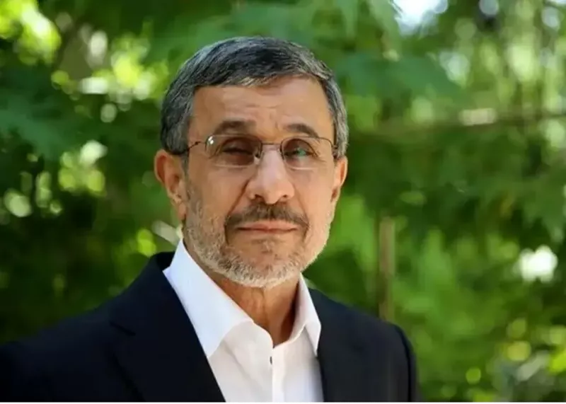 تکذیب شایعه ترور محمود احمدی‌نژاد