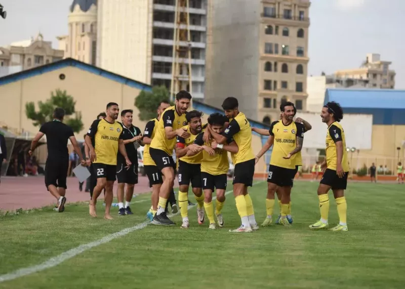 تمرینات پارس جنوبی جم در فصل جدید به شهرستان جم منتقل شد
