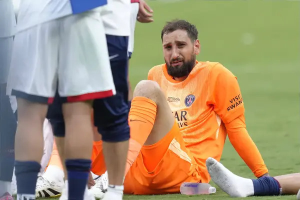 اظهارنظر معنادار مدیر برنامه‌های جان‌لوئیجی دوناروما درباره انتقال به منچسترسیتی