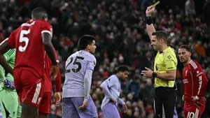 آیا گومز باید به‌خاطر خطا روی ویرتز اخراج می‌شد؟ تحلیل صحنه‌های بحث‌برانگیز VAR هفته لیگ برتر