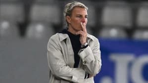 آیا جستجو برای مربی جدید تیم زنان ایرلند شمالی به رؤیای جام جهانی آسیب می‌زند؟