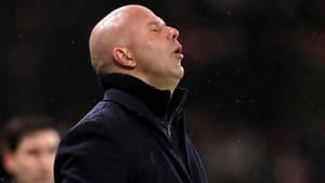 چگونه لیورپول می‌تواند مشکل مواجهه با تیم‌های دفاعی را حل کند؟