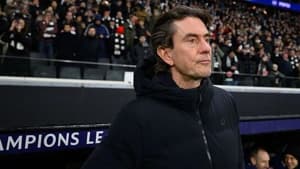 توماس فرانک: بازار نقل‌وانتقالات مثل فوتبال منیجر نیست