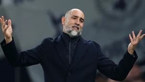 بحران بی‌سابقه تاتنهام؛ هزاران هوادار زودتر از ورزشگاه رفتند