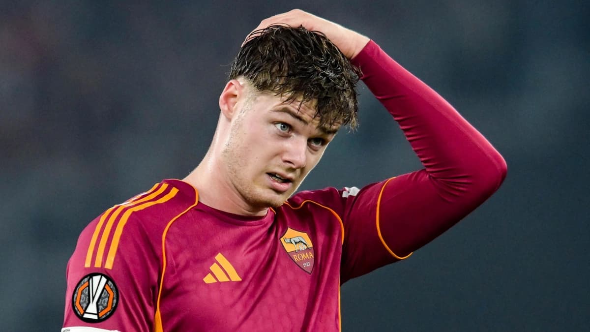 مصدومیت اِوان فرگوسن؛ غیبت مهاجم رم در پلی‌آف جام جهانی