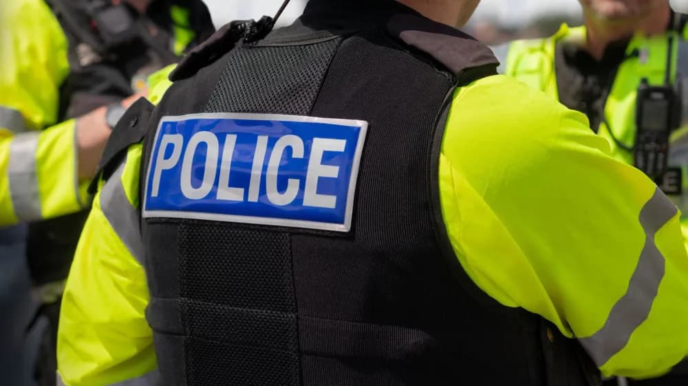 بازداشت یک فوتبالیست بینالمللی به ظن درگیری و ضربوجرح در لندن