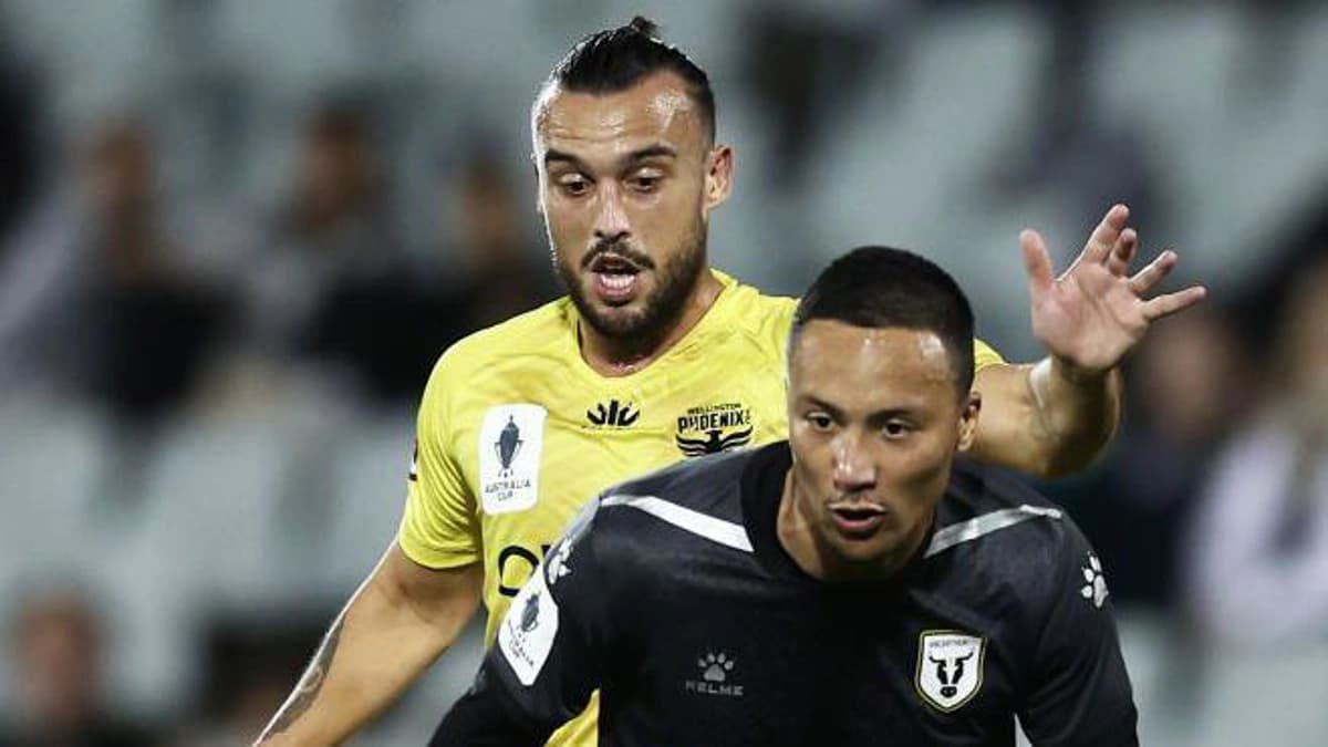 چهار بازیکن A-League استرالیا به علت تبانی از فوتبال محروم شدند