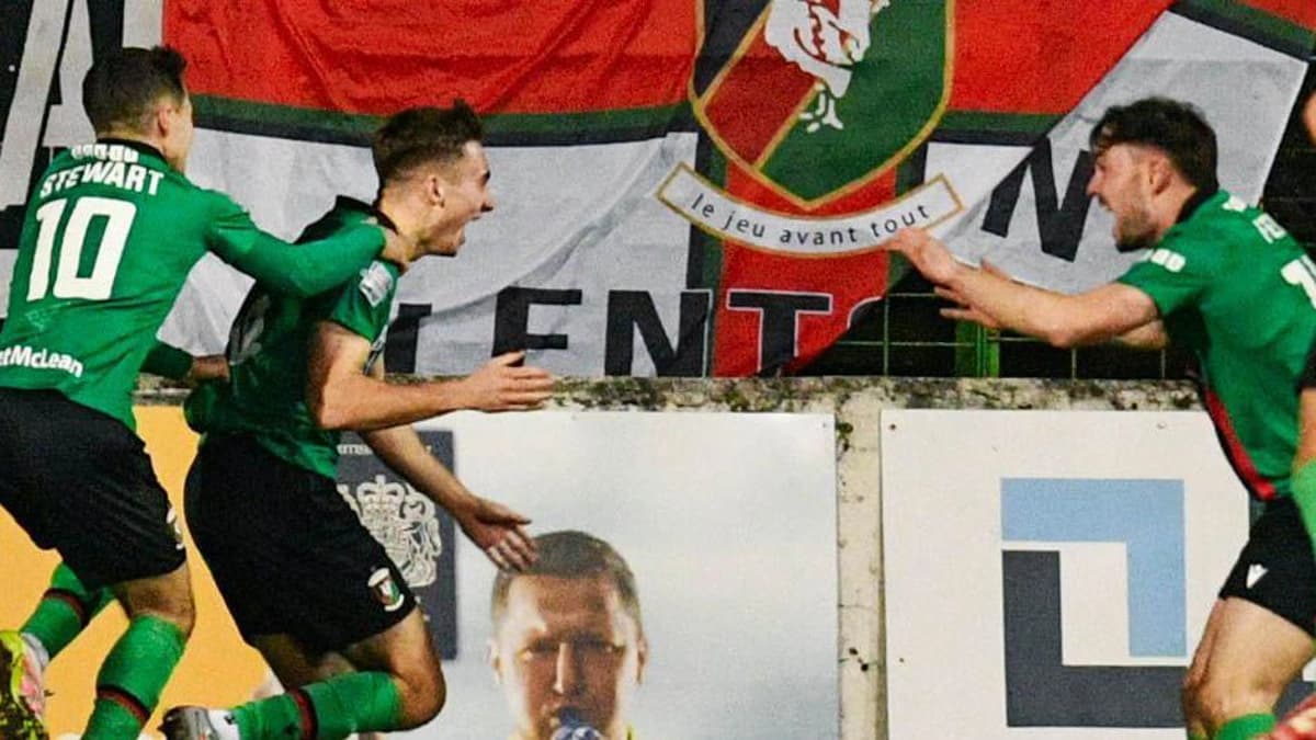 بازگشت باشکوه گلنتوران و پیروزی مقابل کولرین ۱۰ نفره