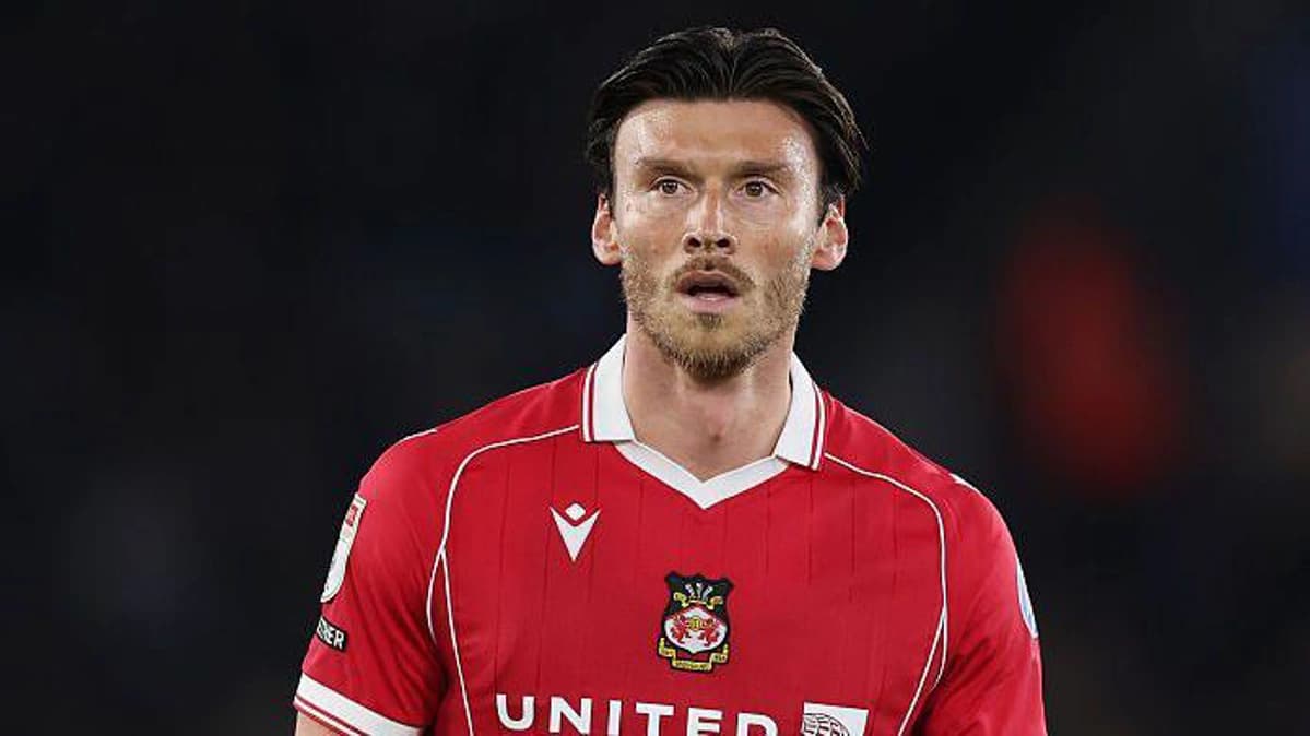 هدف‌گذاری کیفر مور برای دوگانه همراه رکسهام و تیم ملی ولز