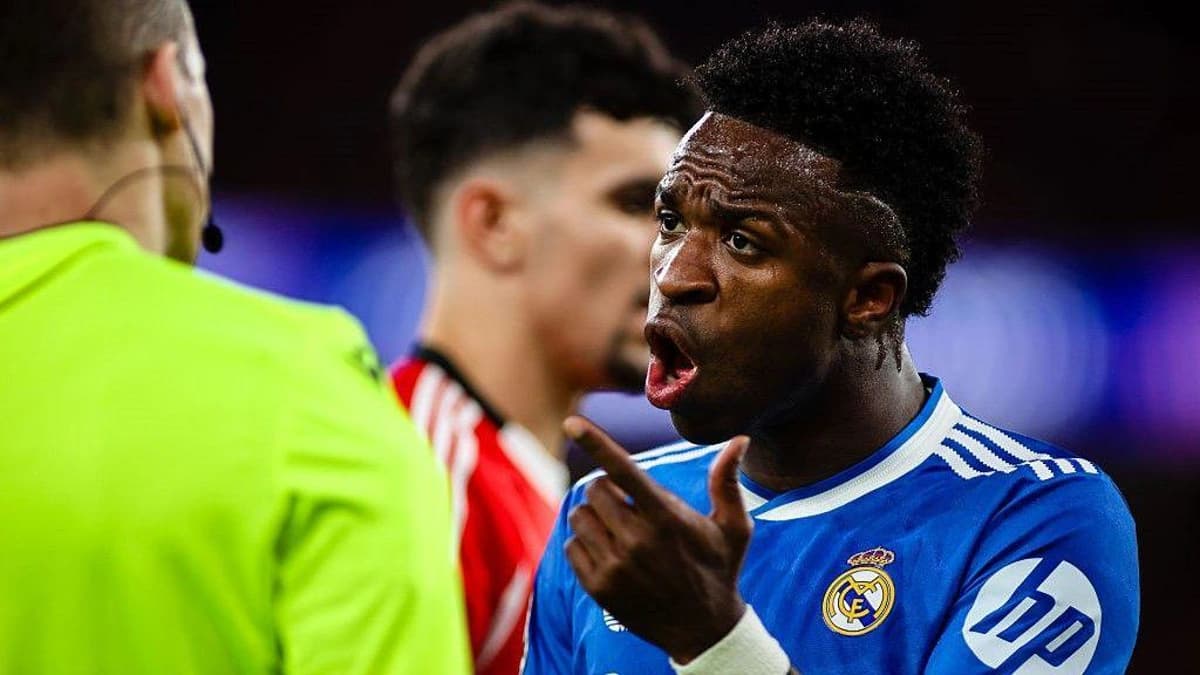 واکنش تولیس-جویس، دروازه‌بان منچستر یونایتد به اتهام نژادپرستی علیه وینیسیوس جونیور