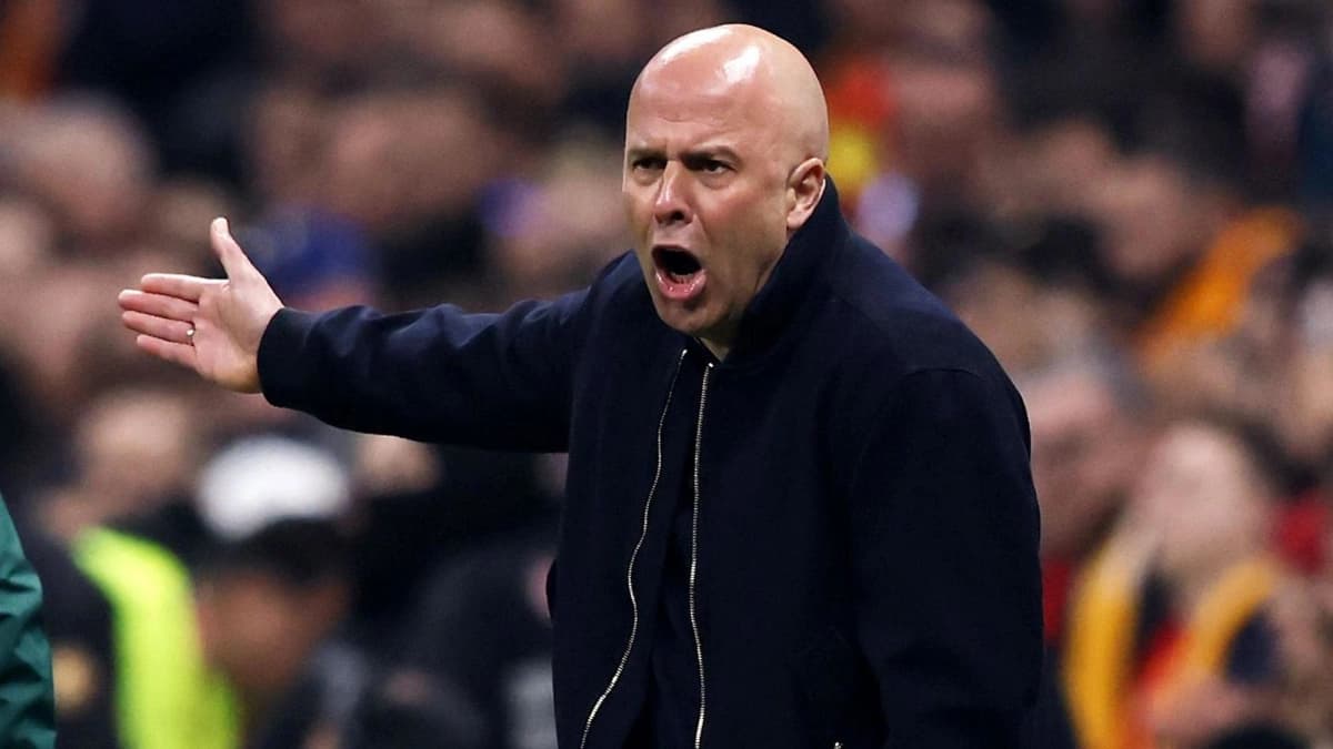 آرن اسلات: قضاوت زودهنگام درباره عملکرد ضعیف انگلیسی‌ها در لیگ قهرمانان درست نیست