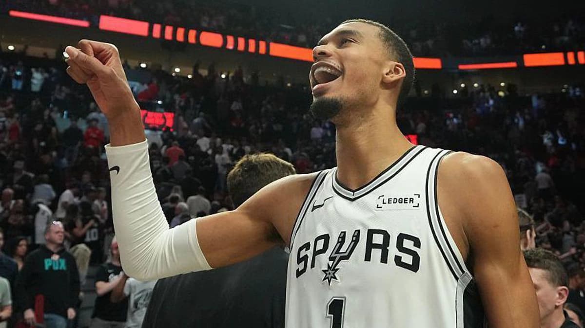 درخشش ومبانیاما و بازگشت سن‌آنتونیو اسپرز در پلی‌آف NBA