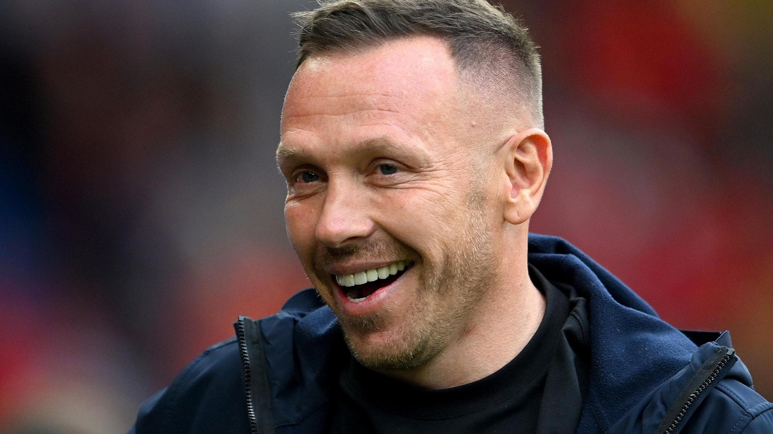 حمله ولز در بروکسل؛ بلومی: عقب‌نشینی نمی‌کنیم