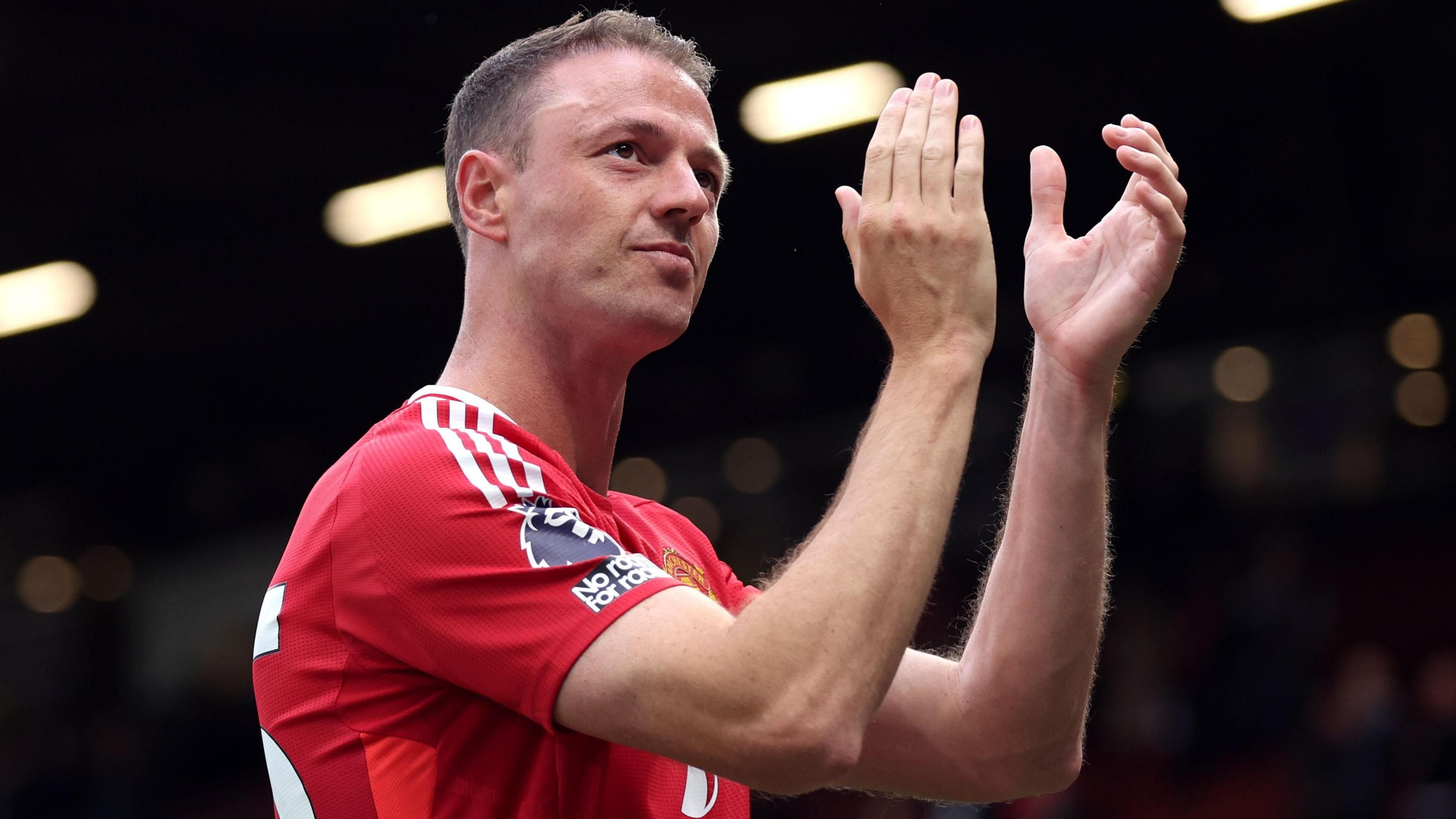 جانی ایوانز پس از جدایی از منچستریونایتد به آینده خود فکر می‌کند