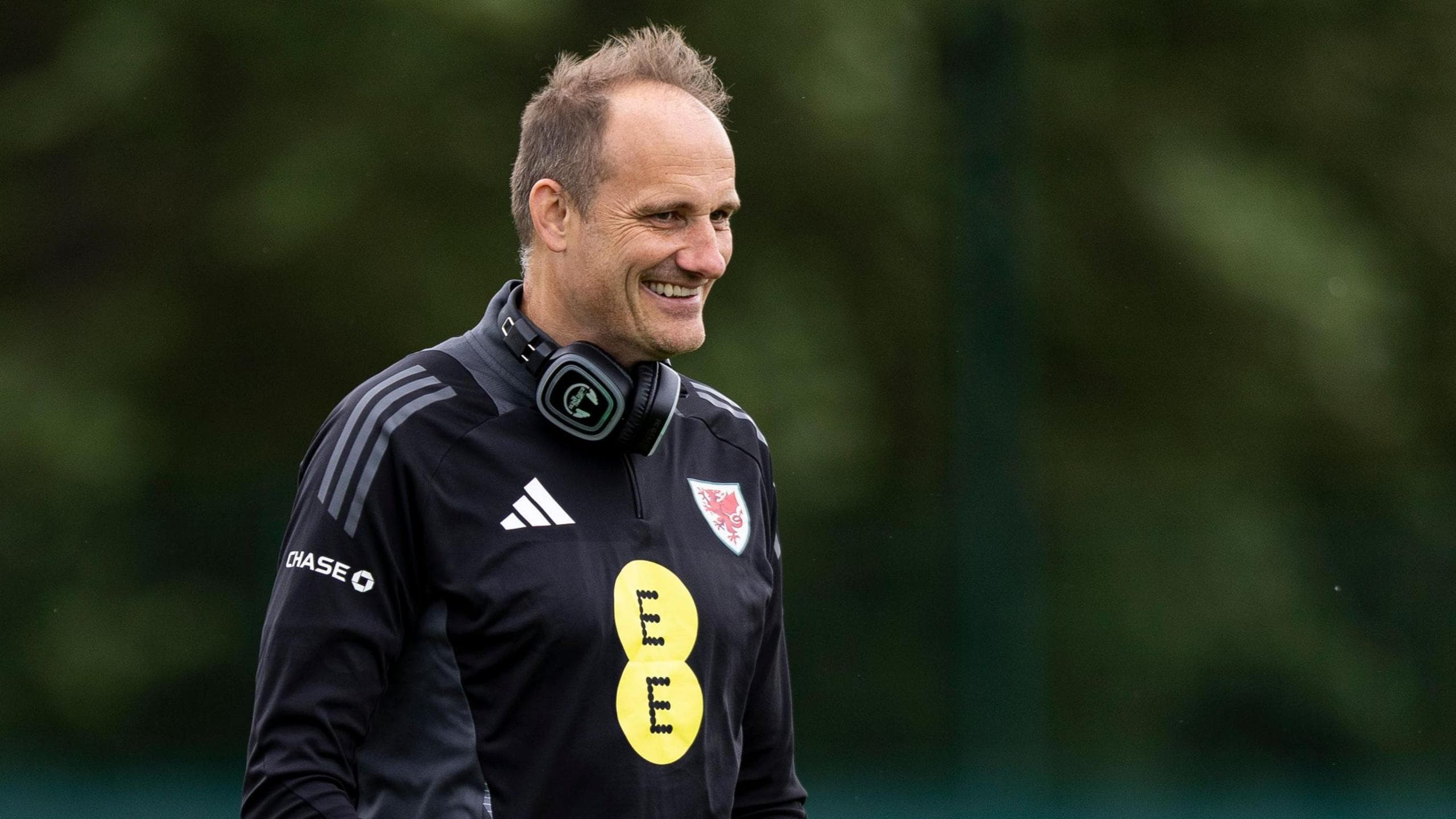 صعود تاریخی تیم ملی فوتبال زنان ولز به یورو ۲۰۲۵؛ راهی دشوار اما پرافتخار