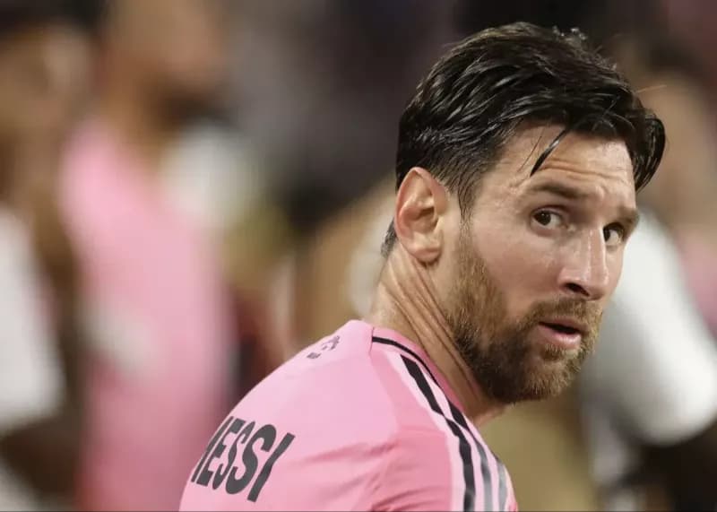 مسی و روبرتو باجو؛ دیدار دو اسطوره فوتبال در فرمت جدید جام جهانی باشگاه‌ها