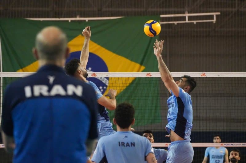 ادامه همکاری و تمرینات مشترک والیبال ایران و کوبا زیر نظر پیاتزا