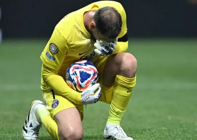 محکم بایست، تو مقصر نیستی ؛ حمایت لوئیس انریکه از دوناروما پس از مصدومیت موسیالا