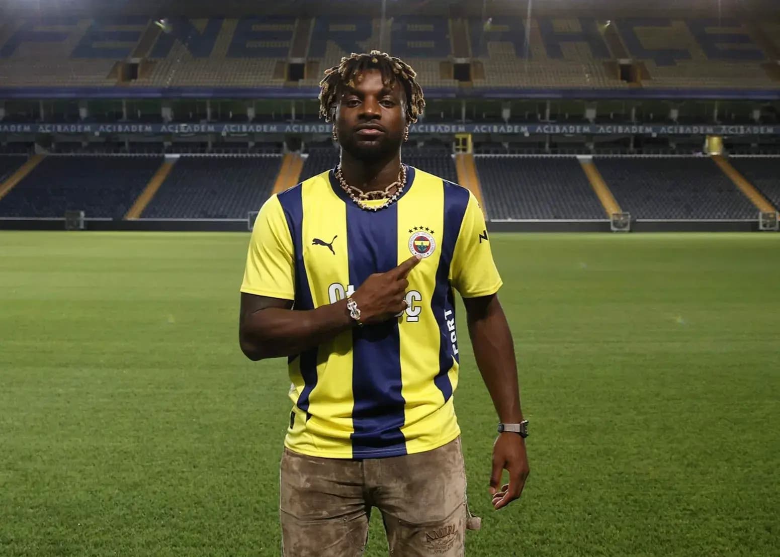 سایه دوپینگ بر سر سن-ماکسیمن؛ آیا ستاره فنرباغچه محروم می‌شود؟