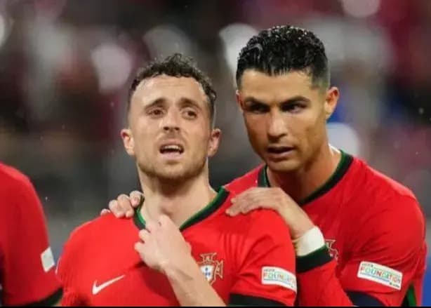 واکنش خواهر کریستیانو رونالدو به انتقادها از غیبت او در مراسم دیوگو ژوتا