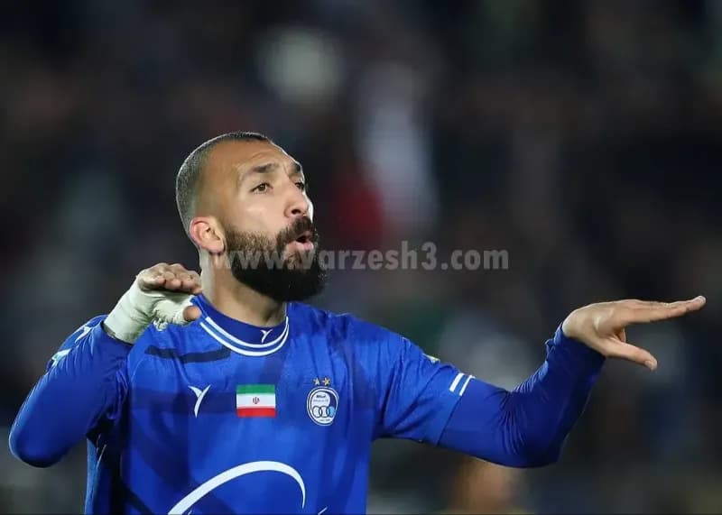 واکنش روزبه چشمی به شایعات جدایی از استقلال با قلب آبی