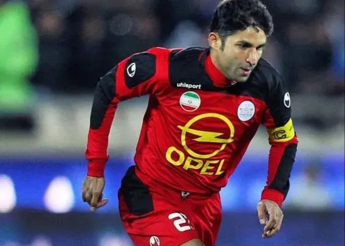 وحید هاشمیان، سرمربی جدید پرسپولیس؛ تداوم سنت بازیکن-سرمربی در جمع سرخ‌ها