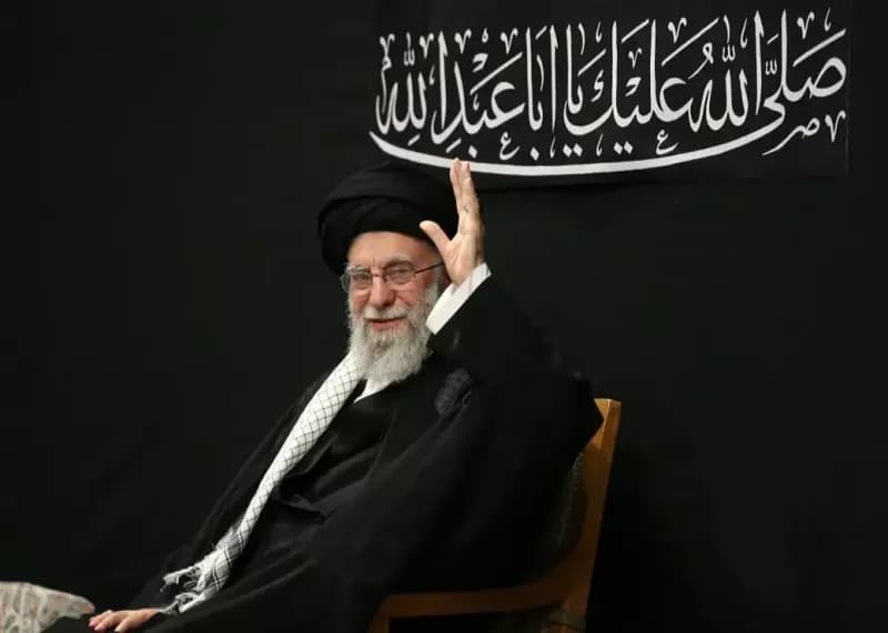 حضور رهبر انقلاب در مراسم عزاداری حسینی