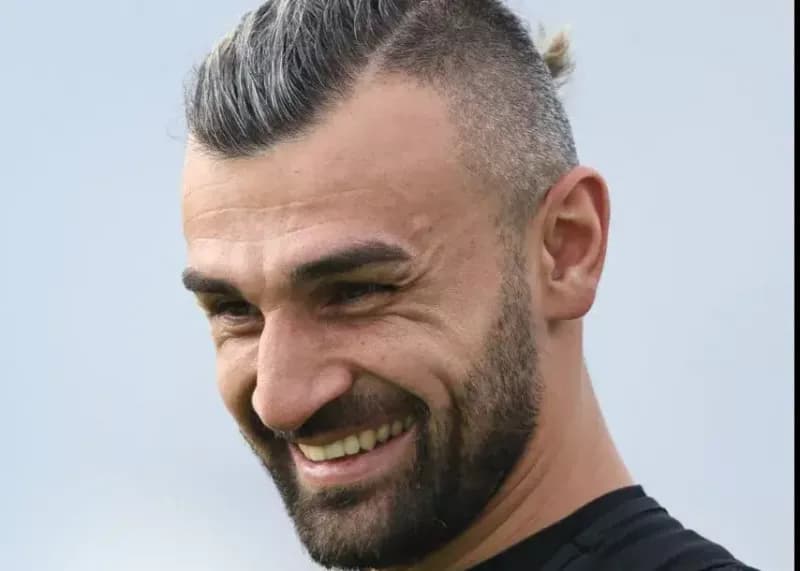 بازگشت و تمدید قرارداد سردار دورسون با پرسپولیس؛ پایان یک شایعه جنجالی