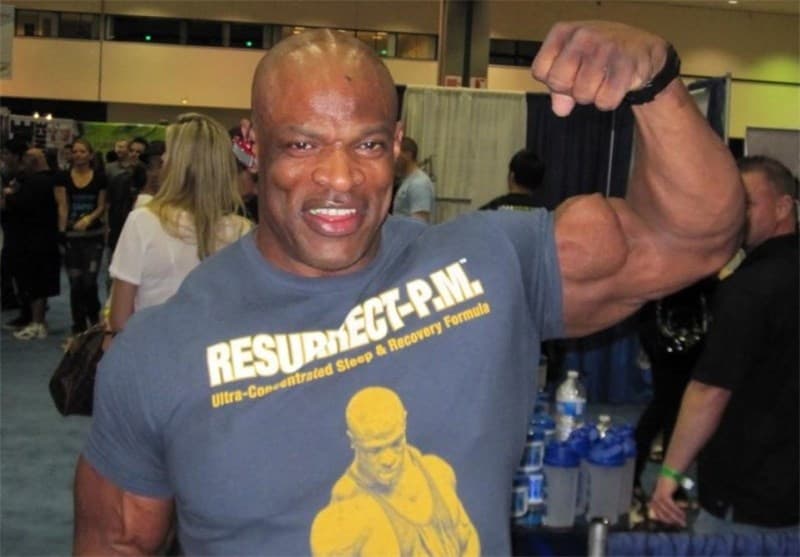 رونی کلمن، اسطوره بدن‌سازی، به دلیل عفونت شدید تحت عمل جراحی اضطراری قرار می‌گیرد