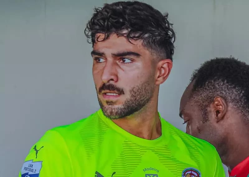 پاسخ منفی امیر عابدزاده به پیشنهاد استقلال؛ سردرگمی آبی‌ها در انتخاب دروازه‌بان