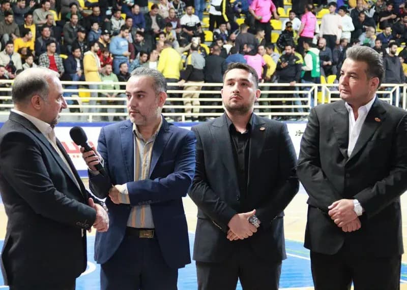 درس قهرمان فوتسال به مدعیان: هنر پول خرج کردن