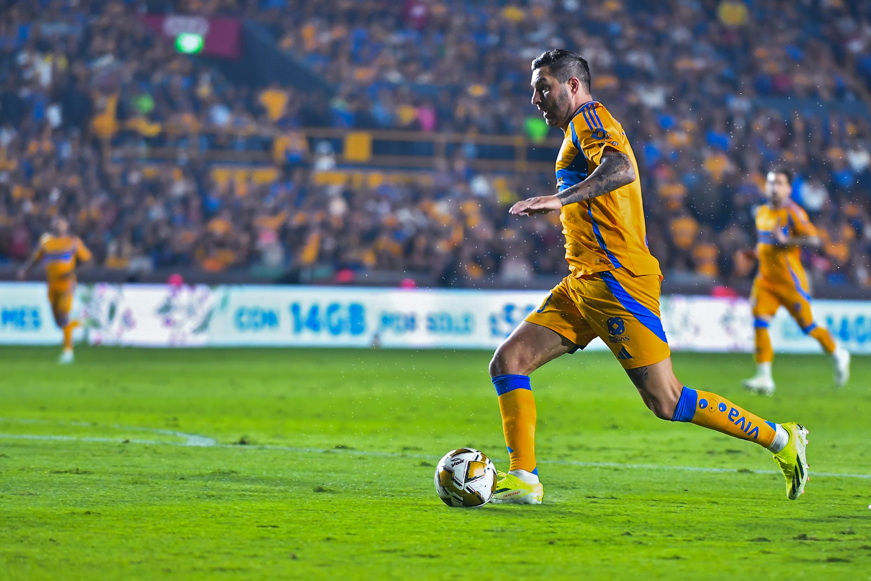 ۱۰ گل به‌یادماندنی آندره-پیر ژینیاک با تیم تیگرس