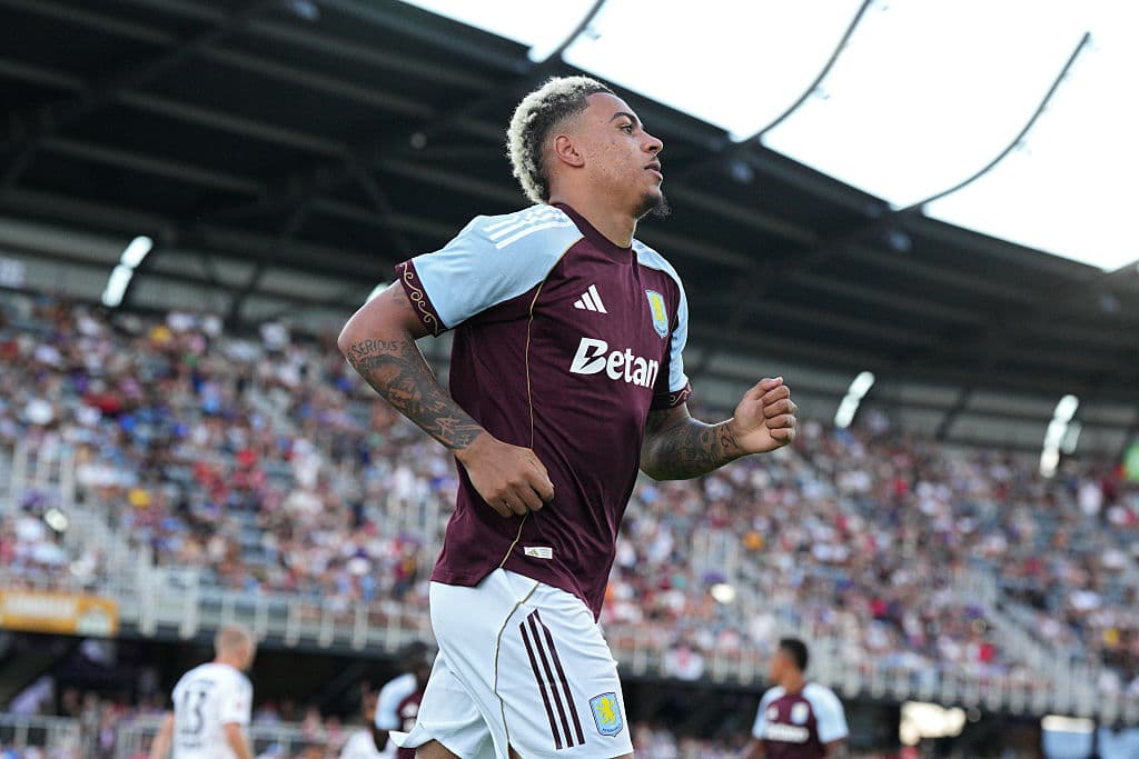 آستون ویلا به دنبال تمدید قرارداد راجرز؛ احتمال جدایی مورنو به سمت ژیرونا