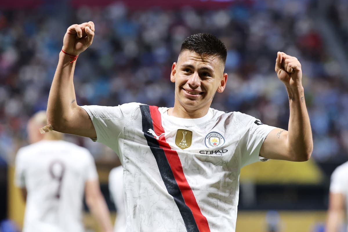 عدم انتقال کلاودیو اچورری از منچسترسیتی به رم