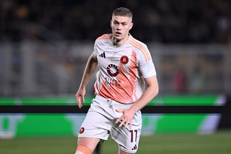 احتمال پیوستن آرتیم دوفبیک به وستهام؛ یک انتقال جذاب برای خط حمله هامرز