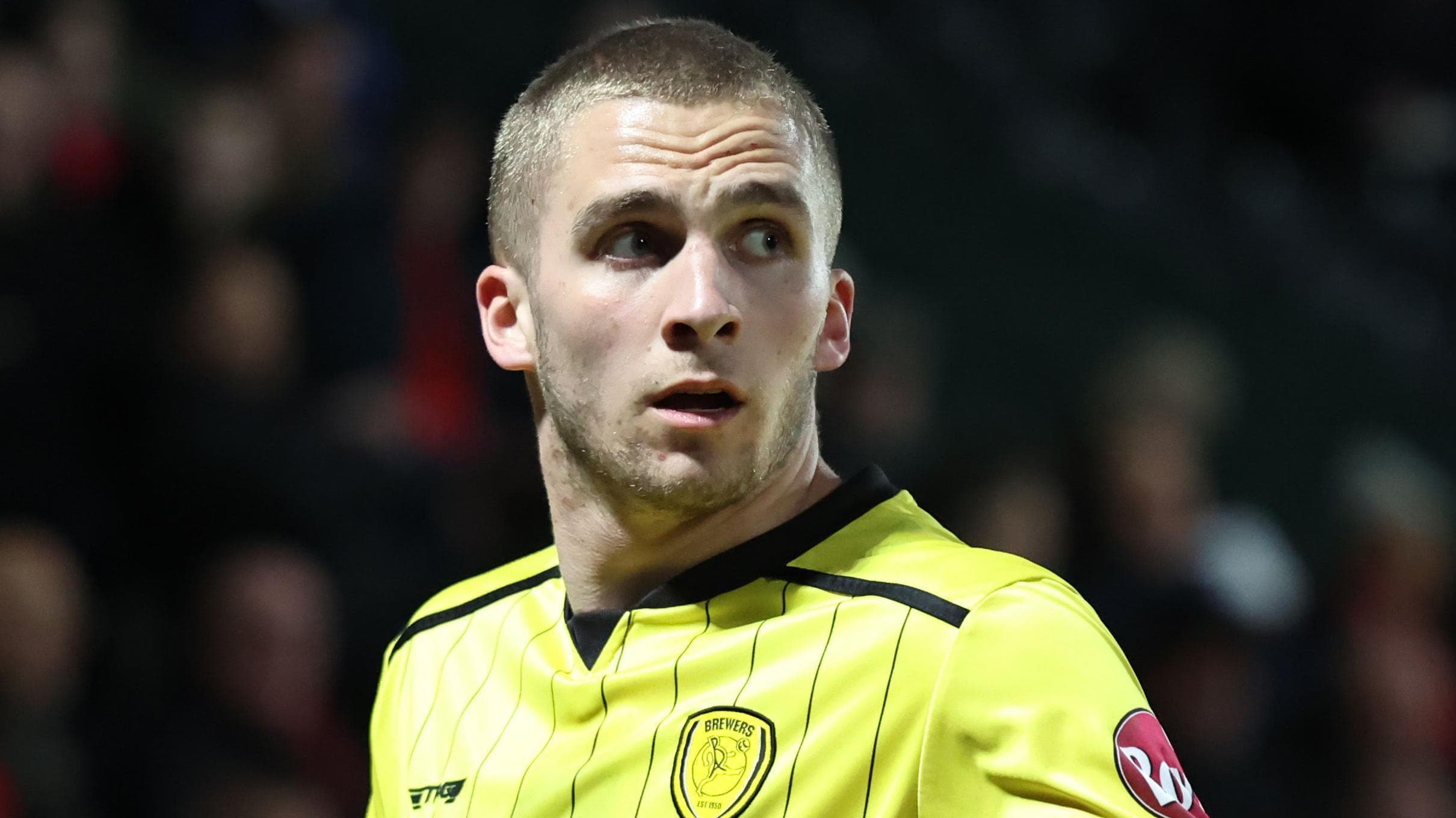 اوون دادجسون به صورت قرضی به استوکپورت کانتی پیوست