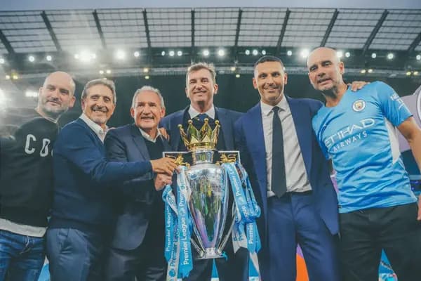 خداحافظی با تیکی بگریستاین، مدیر فوتبالی بی‌بدیل منچسترسیتی پس از ۱۳ سال خدمت