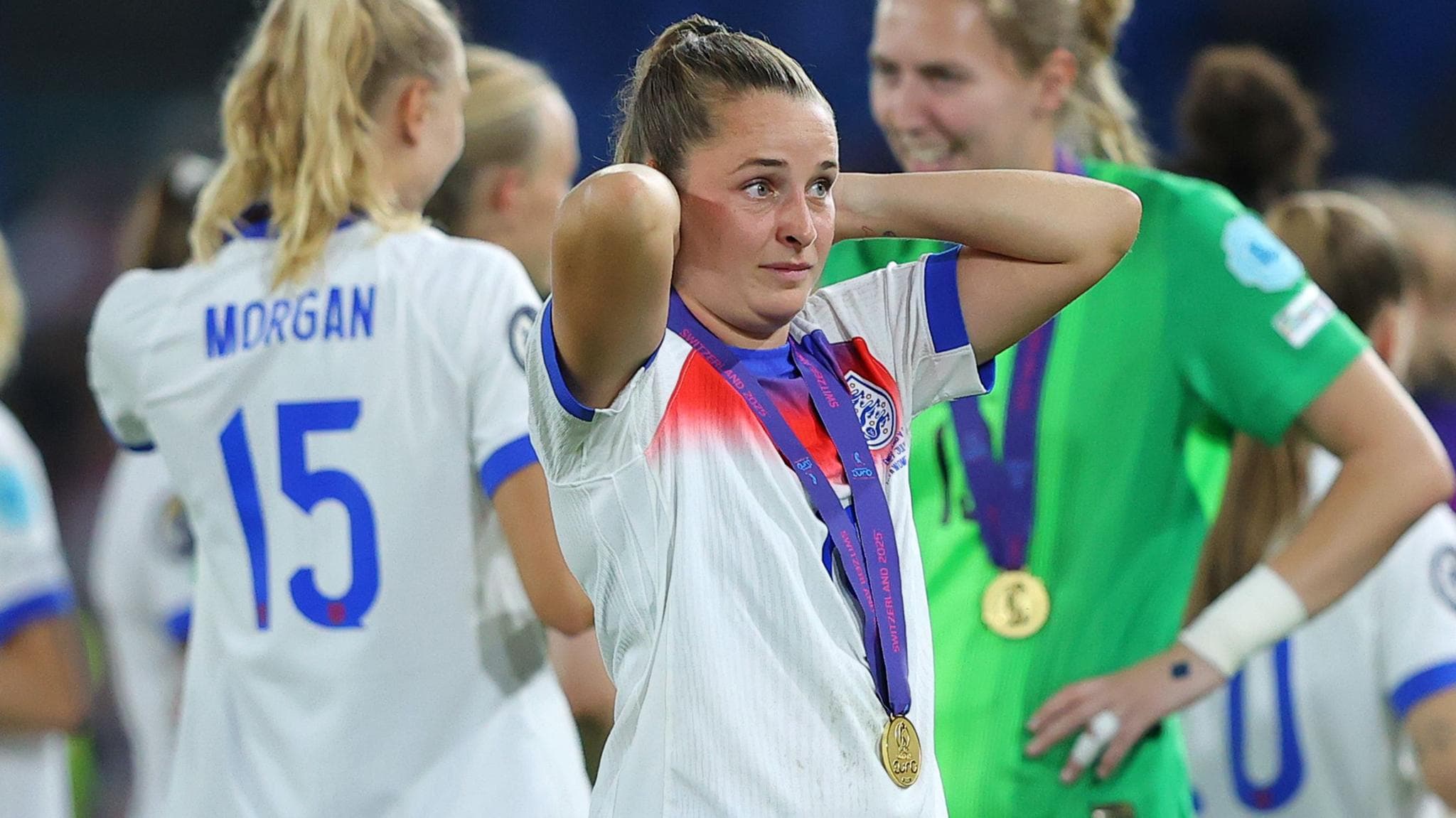 اللا تون فاش کرد مادربزرگش روز فینال یورو ۲۰۲۵ درگذشت