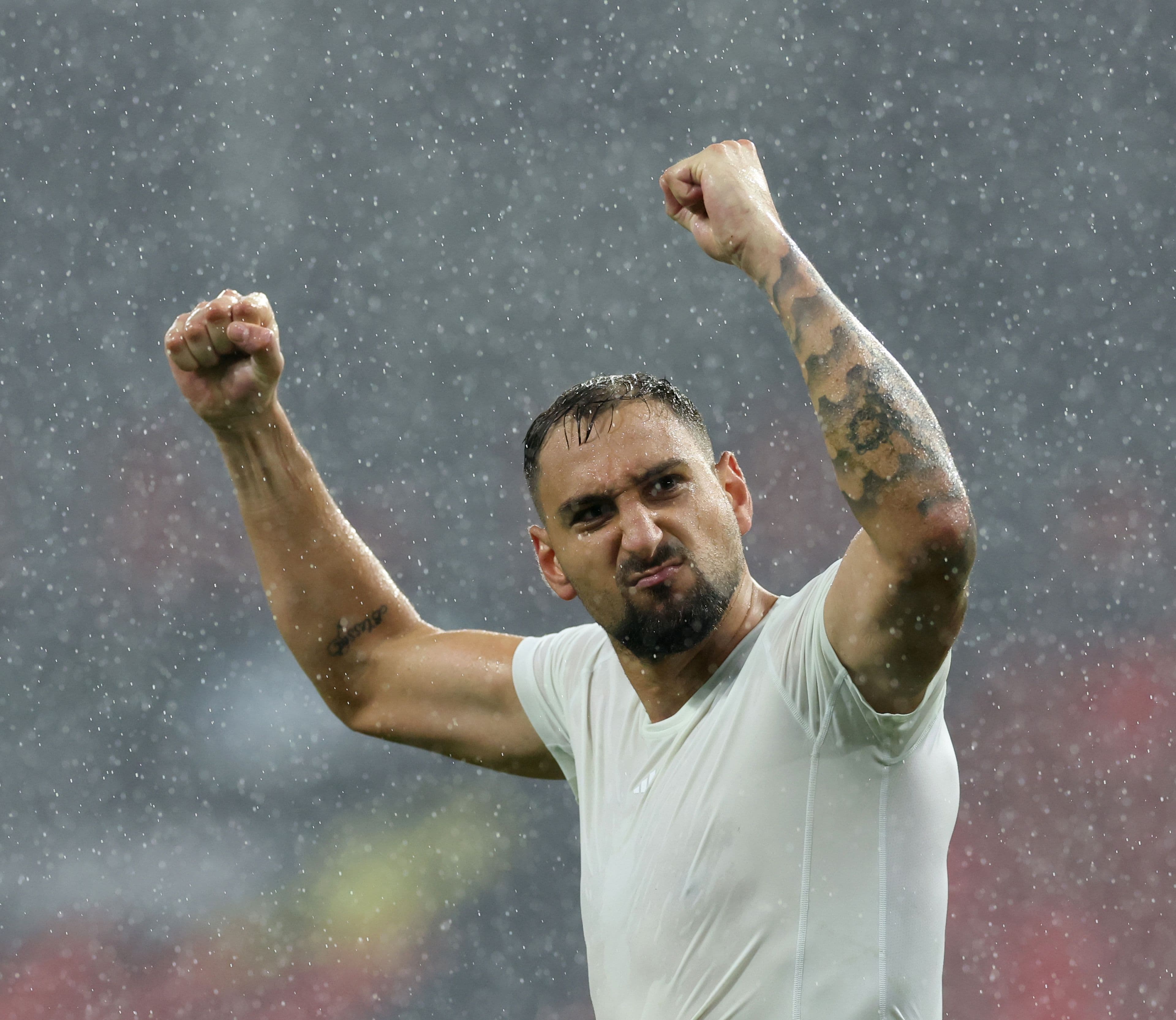 احتمال انتقال جان‌لوئیجی دوناروما از پاری‌سن‌ژرمن به منچستریونایتد؛ رقیب اینتر در کمین