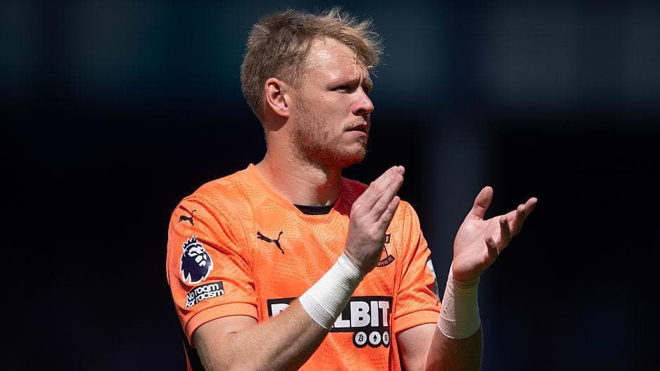 آرون رمزدیل، سنگربان انگلیسی، به صورت قرضی به نیوکاسل پیوست