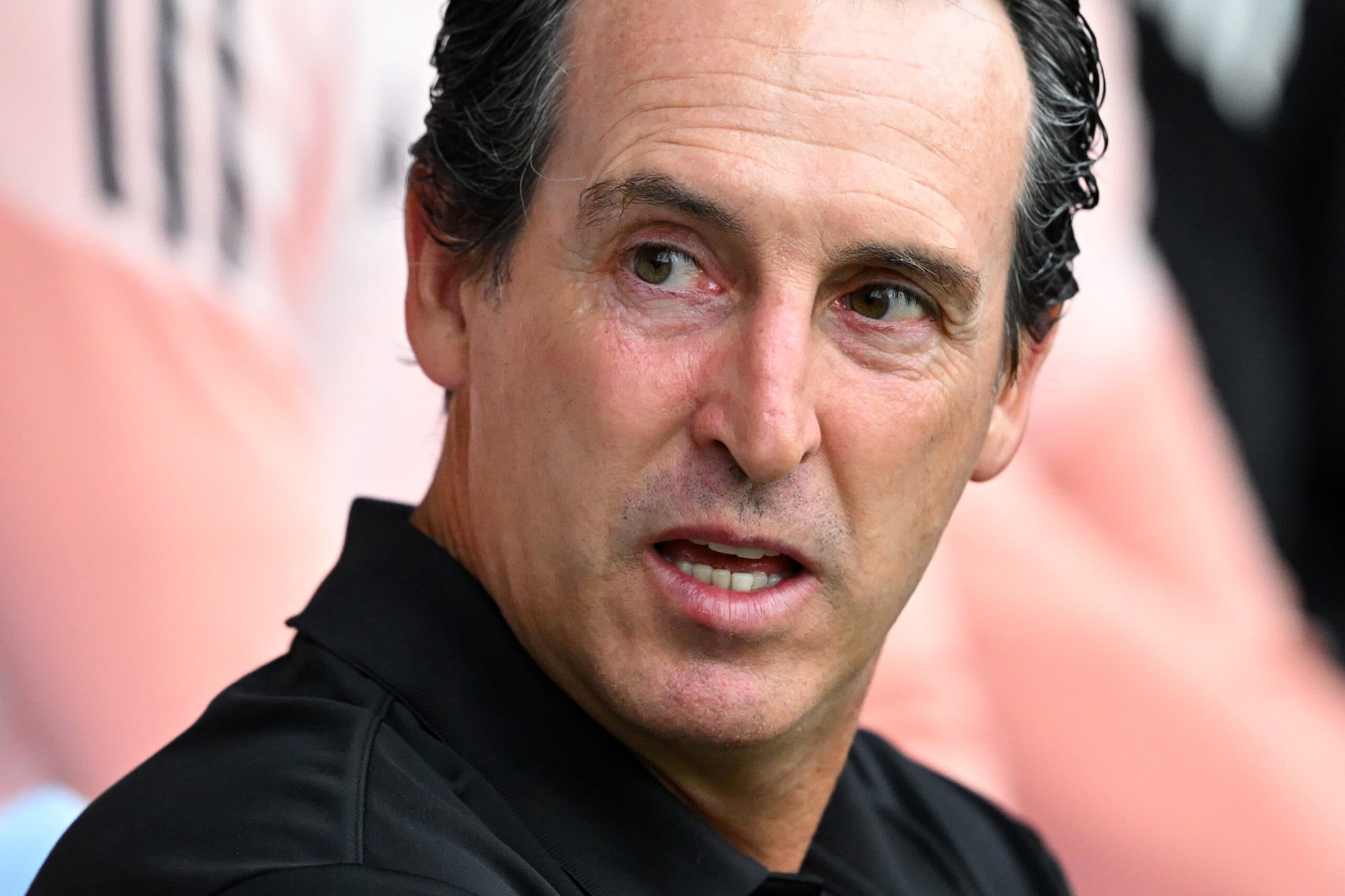 آستون ویلا به دنبال جذب مهاجم میلان؛ انتخابی مناسب برای اونای امری؟