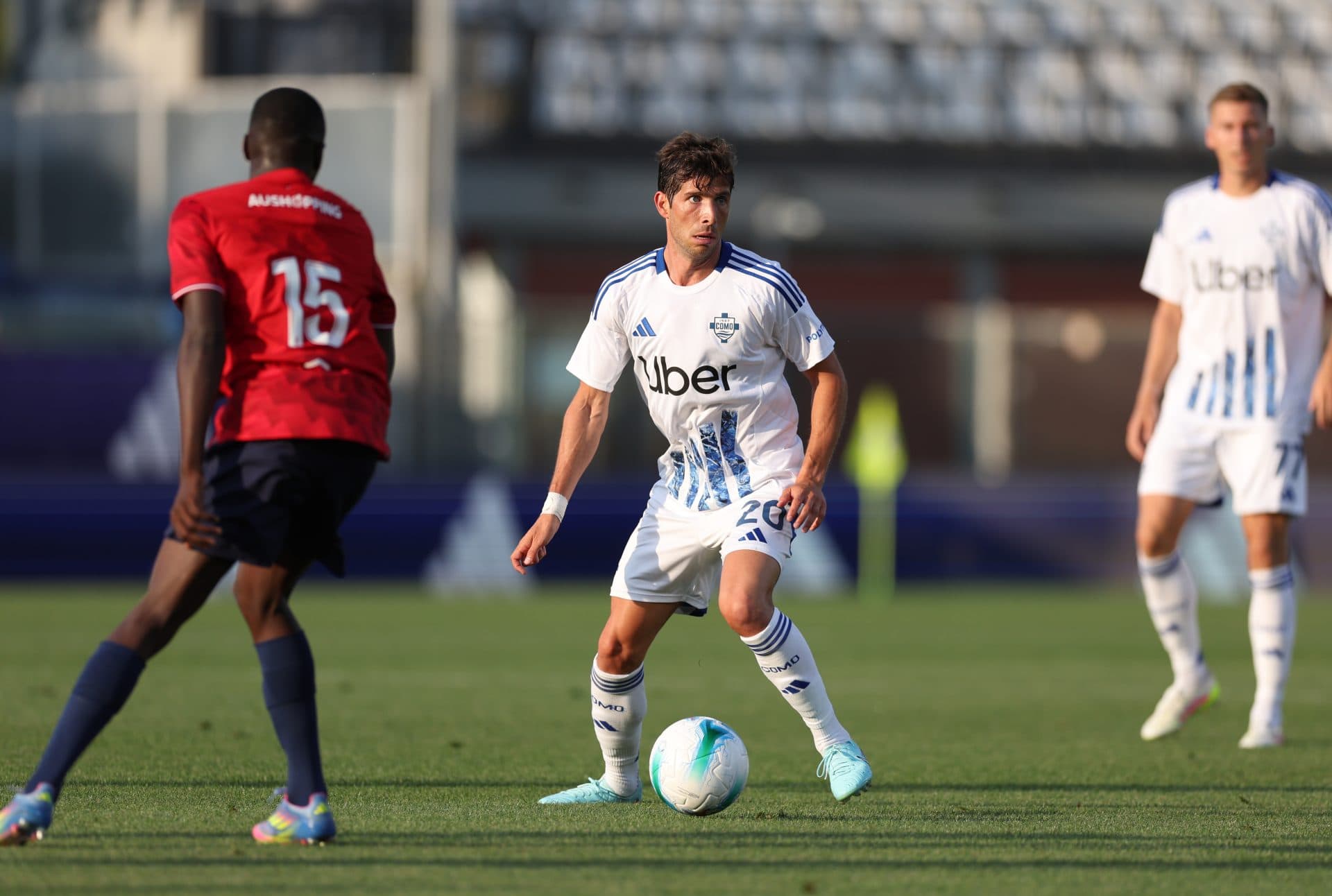 بازگشت احساسی سرخی روبرتو به نیوکمپ با پیراهن کومو