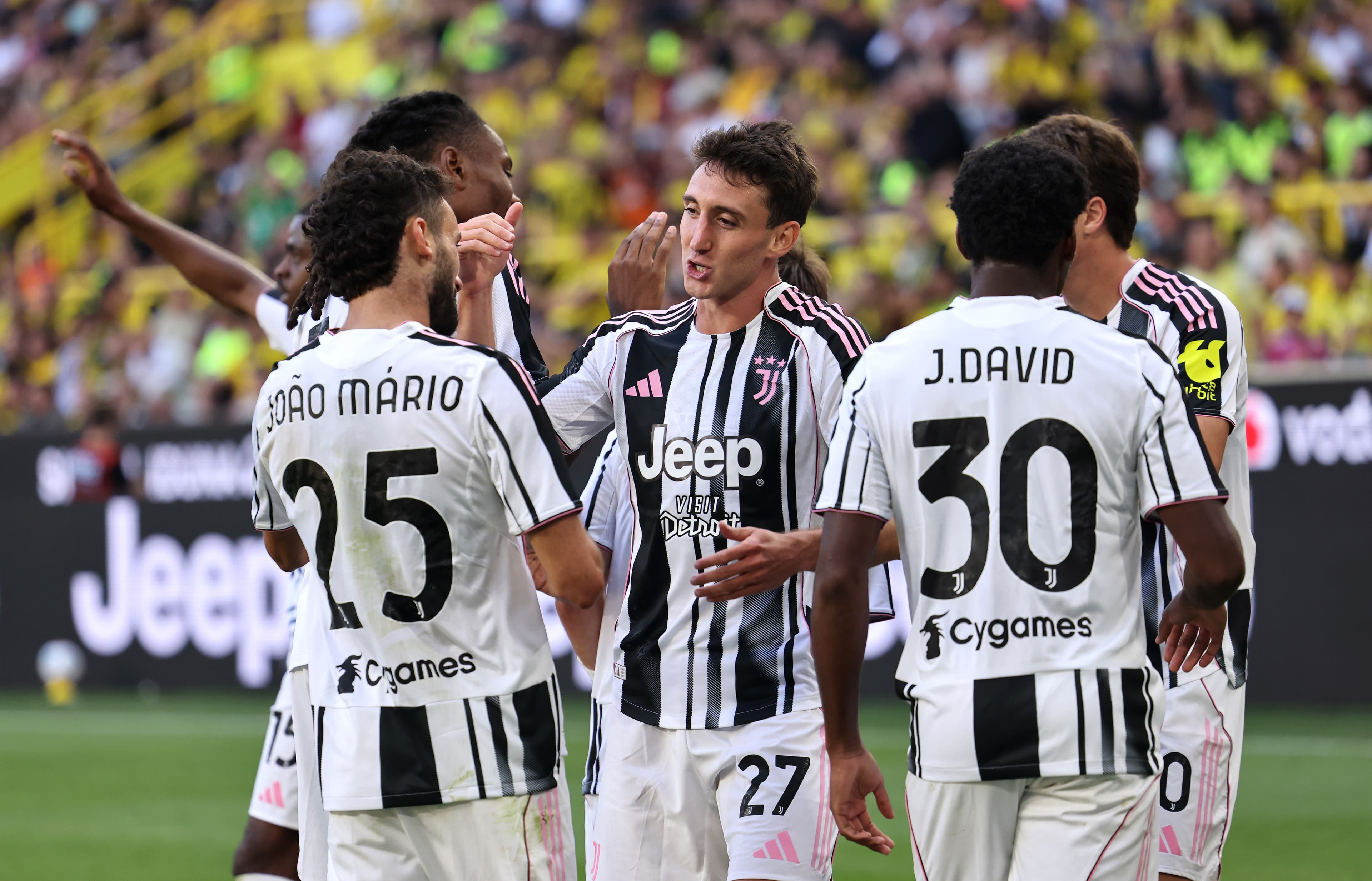 اخبار روز یوونتوس: تصمیمات حیاتی نقل‌وانتقالاتی و تاکتیکی پیش از فصل جدید