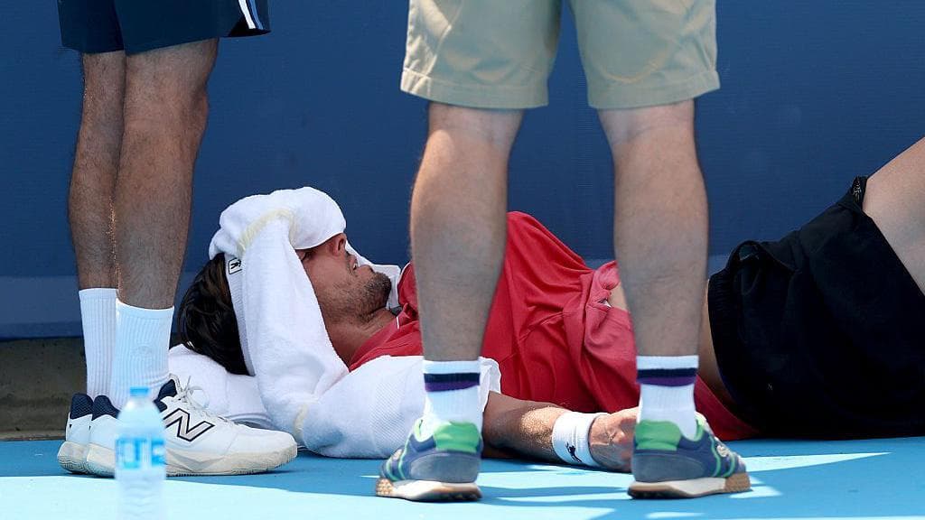 گرمای طاقت‌فرسا و مشکلات جسمانی آرتر رینترکنش در مسابقات اوپن سینسیناتی