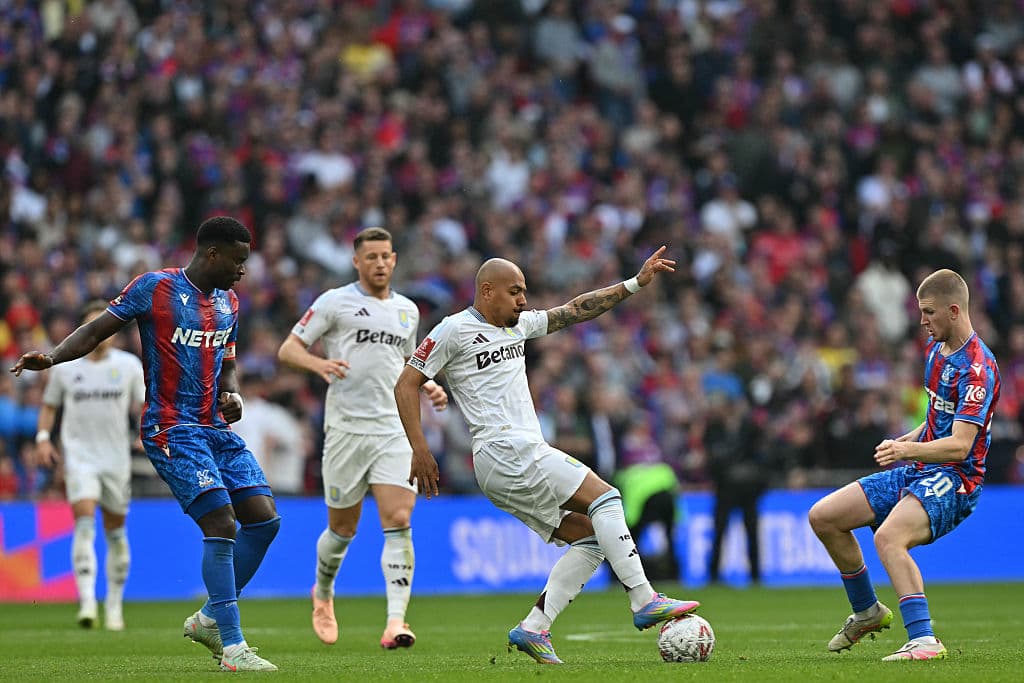 زمان جدید دیدار آستون ویلا و کریستال پالاس در لیگ برتر اعلام شد