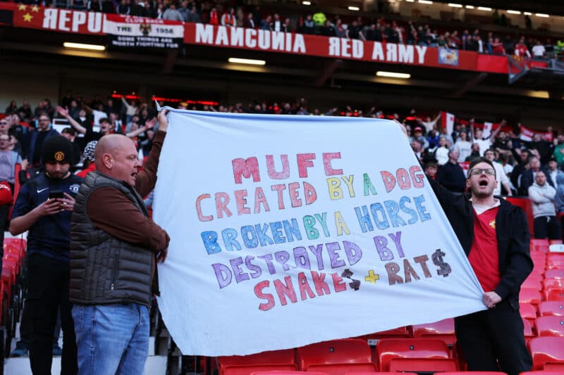 لغو اعتراض هواداران منچستریونایتد پیش از بازی مقابل آرسنال