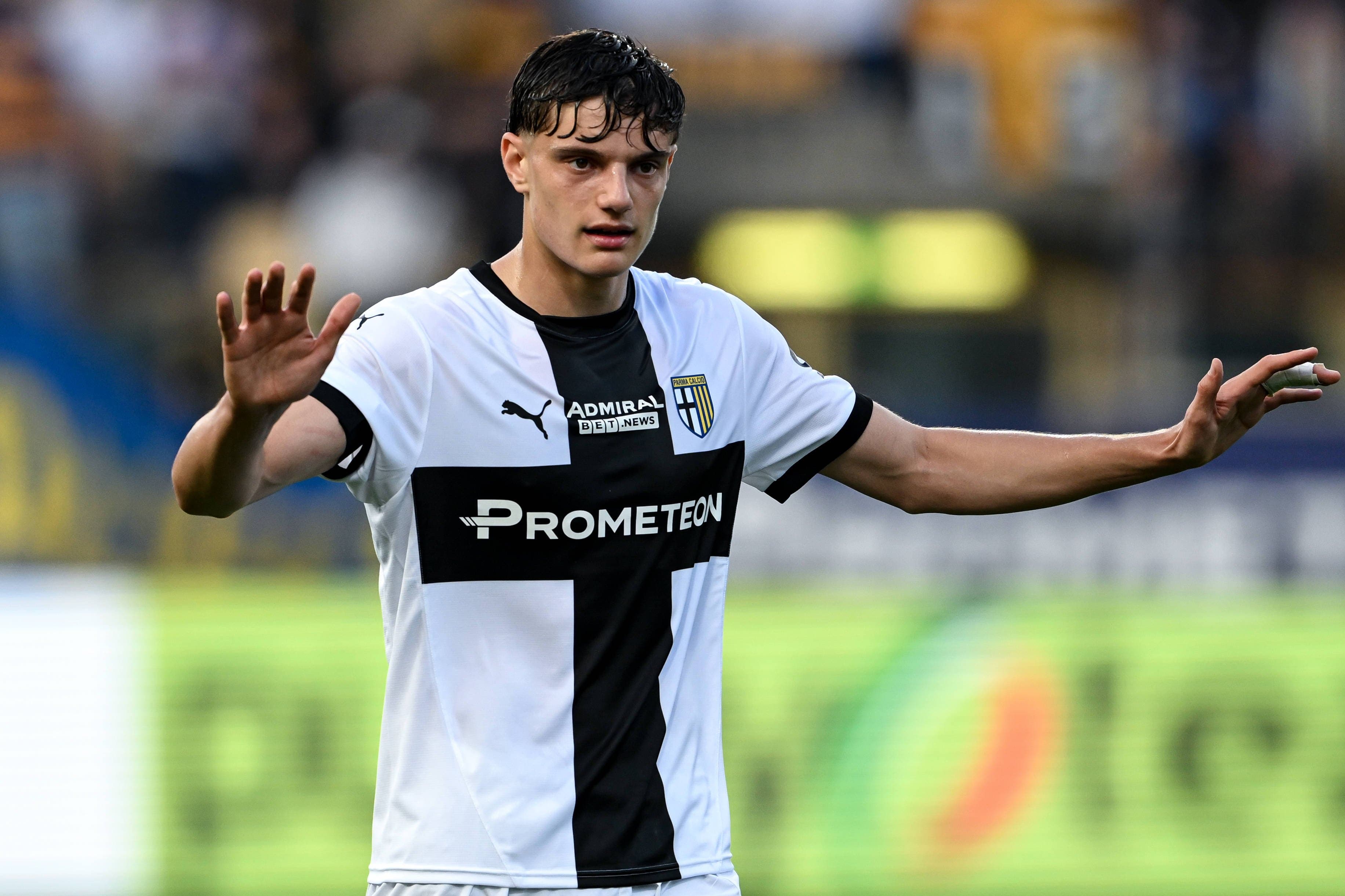 لیورپول به دنبال جذب پدیده جوان ایتالیایی؛ جیووانی لئونی در آستانه انتقال به آنفیلد