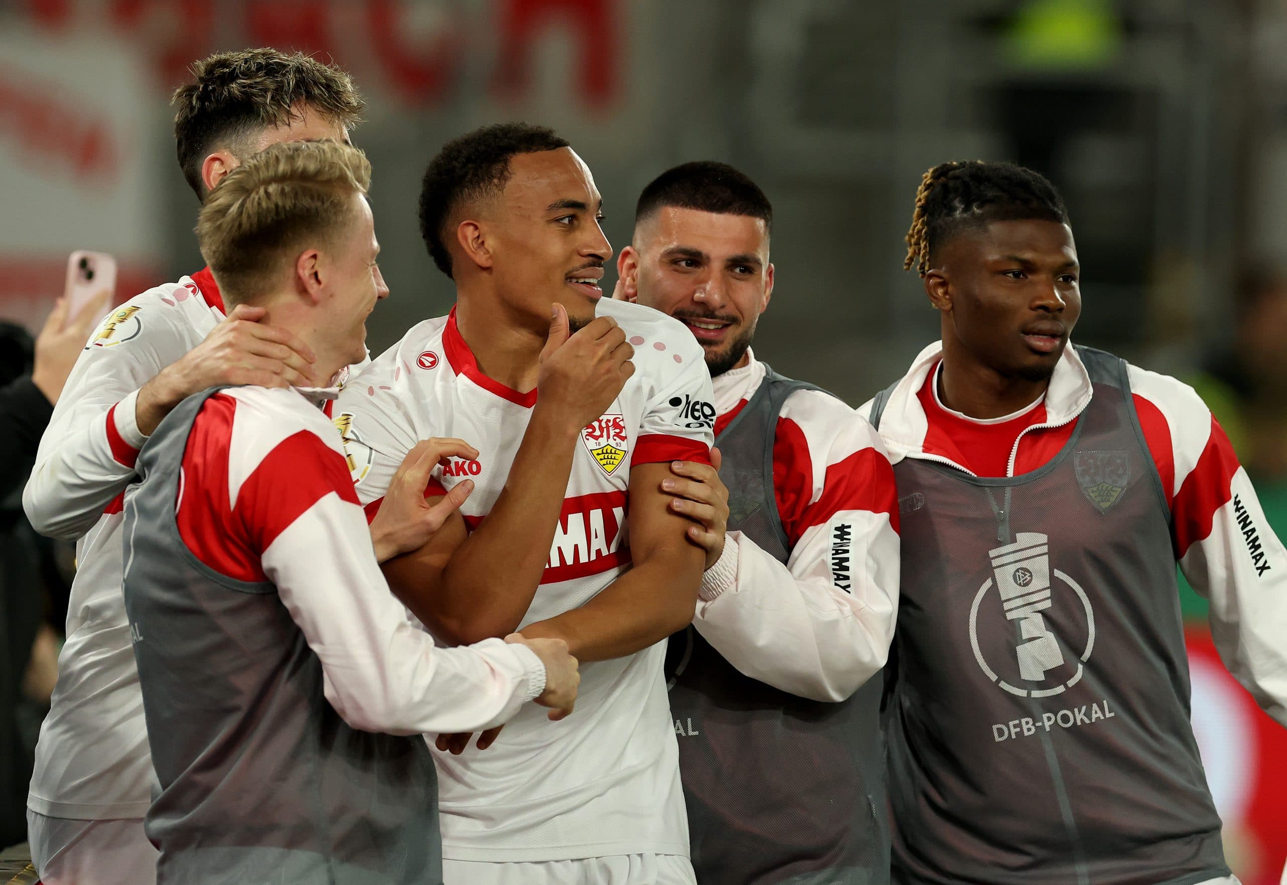 رد پیشنهاد ۲۵ میلیون یورویی ناتینگهام فارست برای جیمی لوولینگ از سوی اشتوتگارت