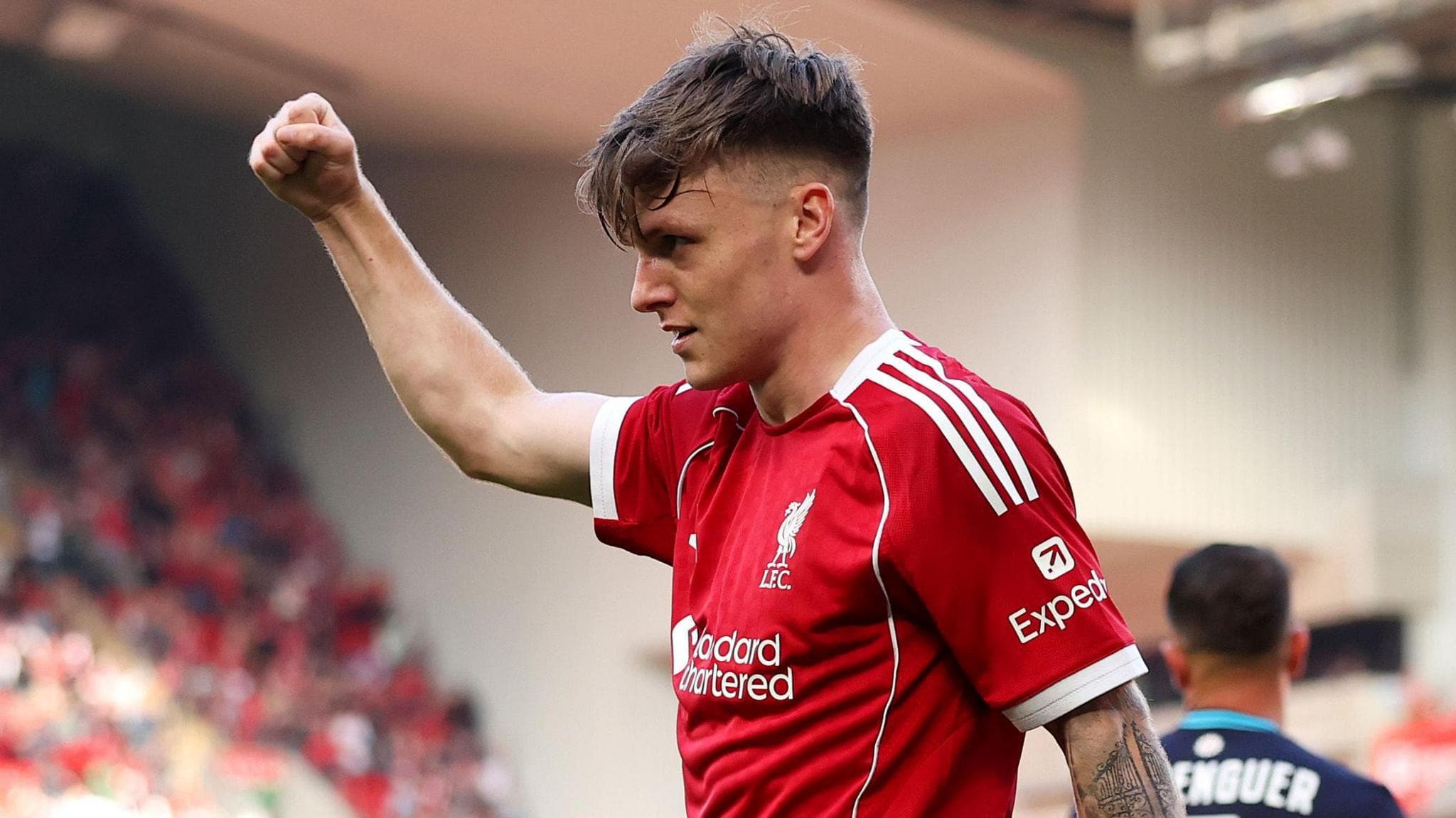 مذاکره بورنموث برای جذب وینگر لیورپول، بن دوک