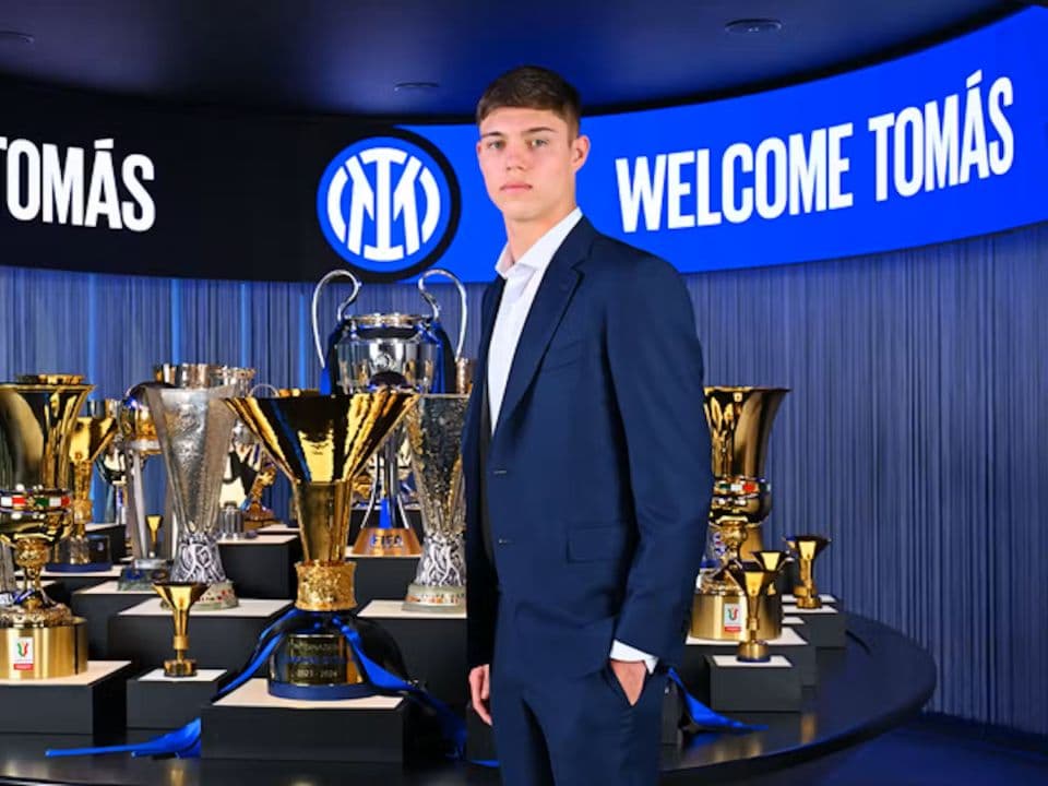 ویارئال و رایو وایکانو به دنبال جذب مدافع اینتر، توماس پالاسیوس